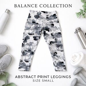 Balance Collection Abstract Print Leggings – Women’s Small